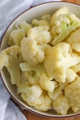 bow of cauliflower to show How to Steam Cauliflower